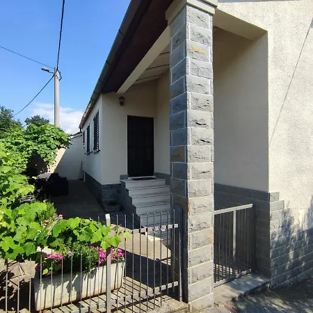 Apartment Fragola *