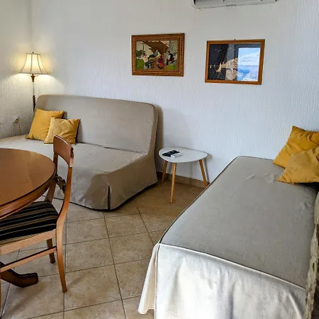 Fragola Appartement *